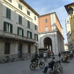 Le Logge 3*, Pisa Italia